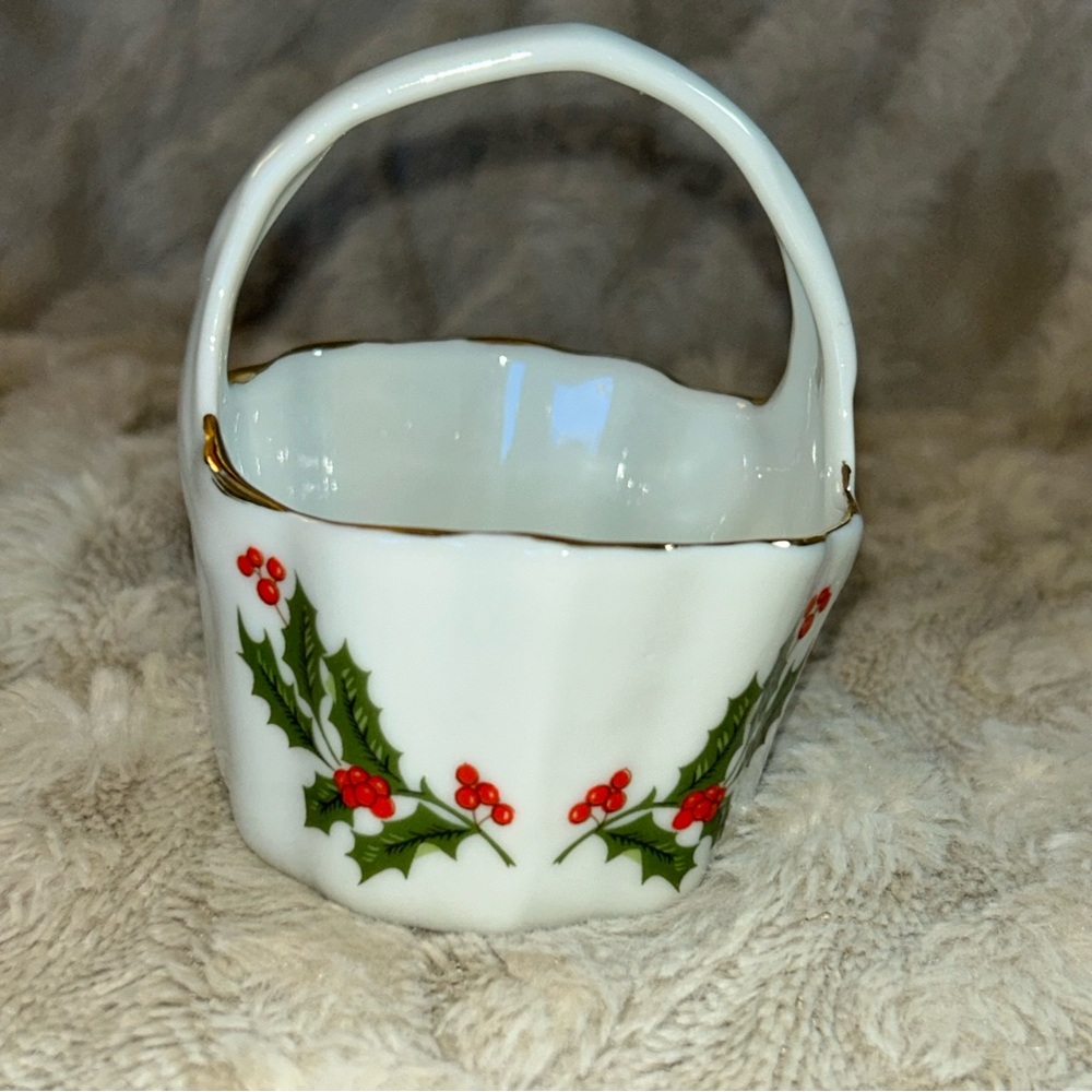 Christmas Holly by KASHIMA Fine Porcelain Basket Mini Candy Dish Holiday Decor